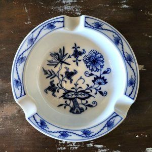 Vintage Meissen Blue Onion Ashtray Porcelain, Blue and White Porcelain, Grandmil